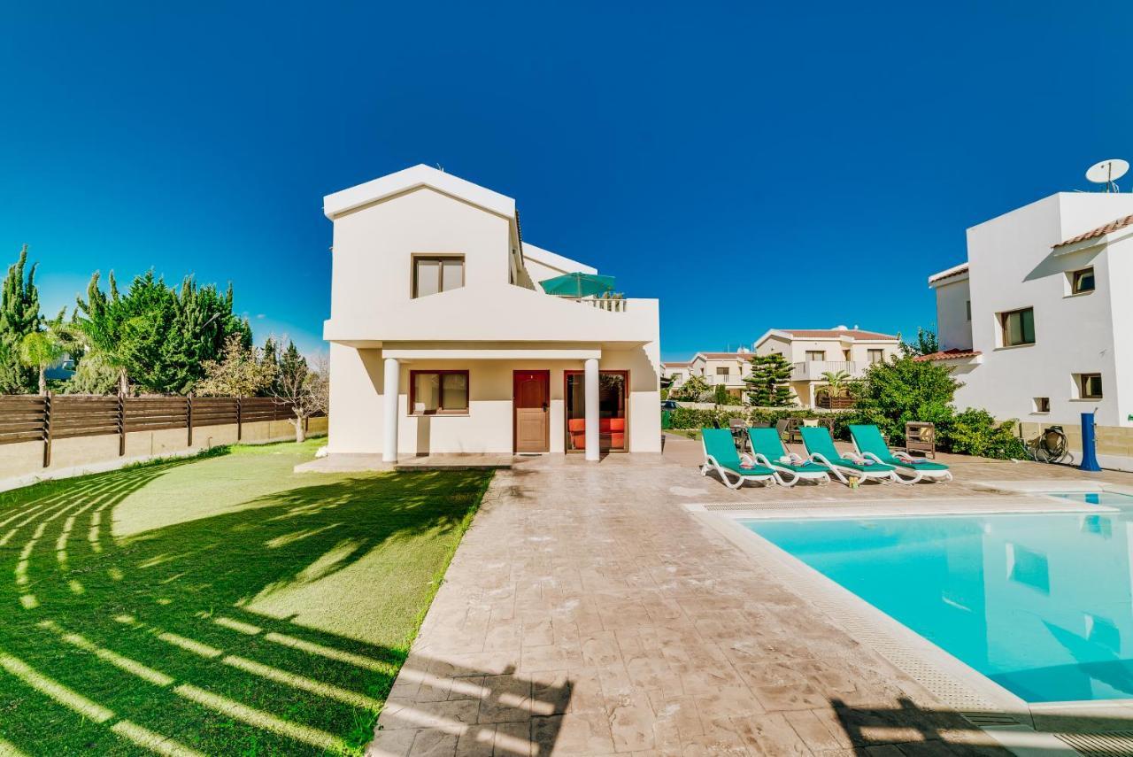 Villa Michelle Ayia Napa Bagian luar foto